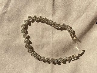 Set 2 Collane e un braccialetto tutto come la foto