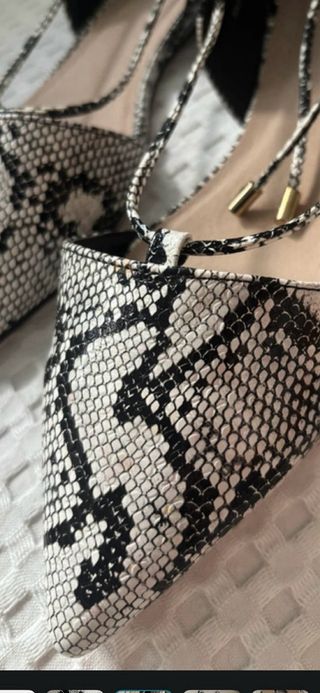 ASOS Zapatos Planos Puntiagudos con Cordones