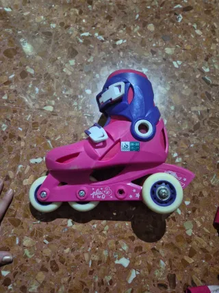 Patines y Casco Hello Kitty Niña