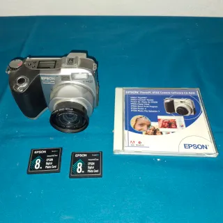 Cámara Digital Epson PhotoPC 2.1 MP + Tarjetas