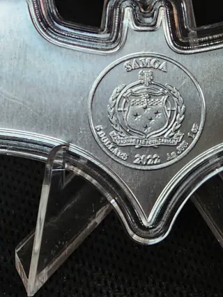 Moneda Plata Pura 999 Batarang Batman