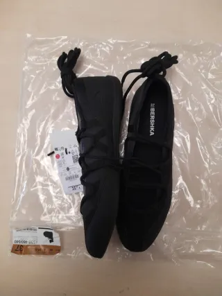 Bailarinas deportivas atadas Nuevas