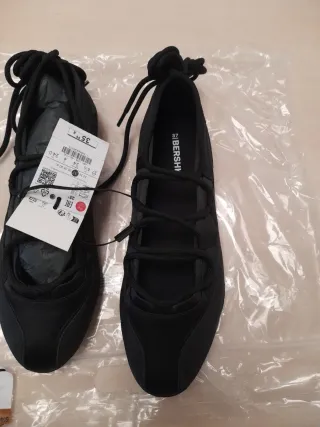 Bailarinas deportivas atadas Nuevas