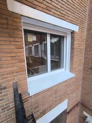Ventanas y Puertas de PVC y Aluminio