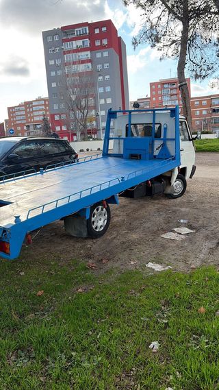 Servicio de grúa, portacoches y motos casetas