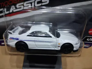 Hot Wheels Nissan GT-R R33 Premium
