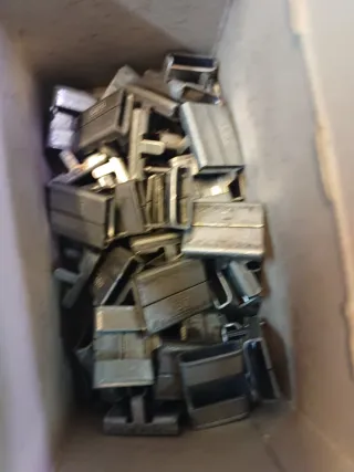 Lote tornillería y herrajes varios