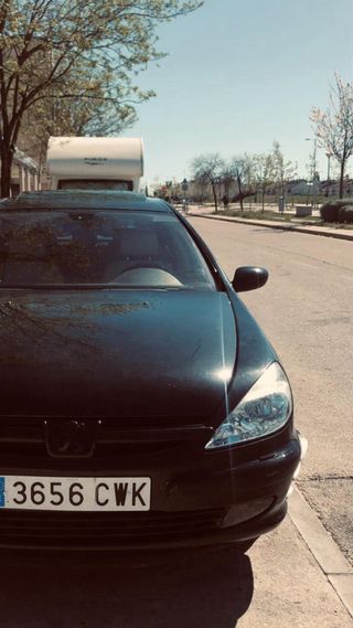 Peugeot 607 2004