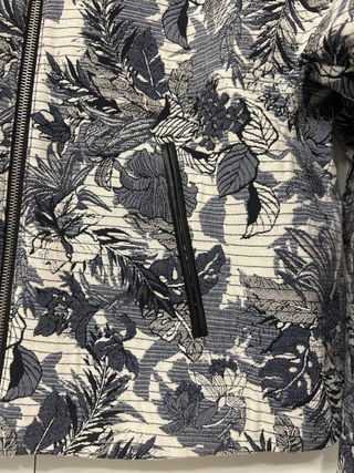 Chaqueta Zara Estampada Floral Talla M