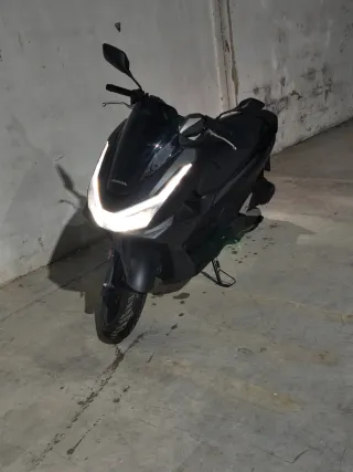 Honda PCX 125 Abril 2025