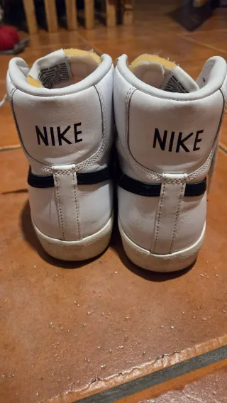 Nike Blazer Blancas Talla 42