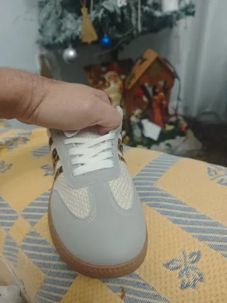 Zapatillas Adidas Beige y Marrón Animal Print