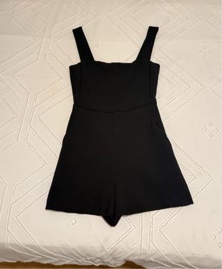 Mono corto negro Zara