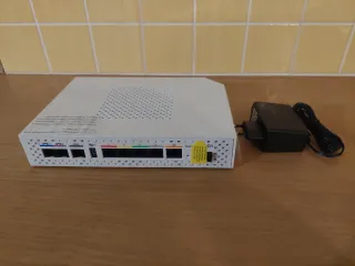 Router Livebox 2 R ADSL + caja y accesorios