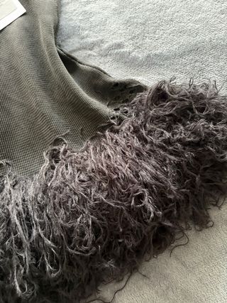 Vestido de fiesta con plumas