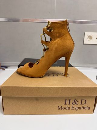 Zapato tacón H&D Moda Española marrón