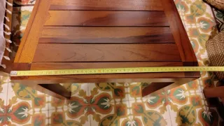 4 sillas de teka hechas en Valencia.