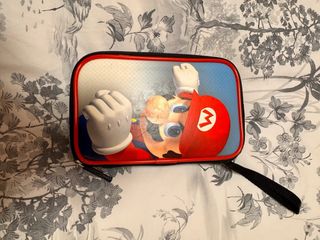 Nintendo 2DS XL Negra y Amarilla