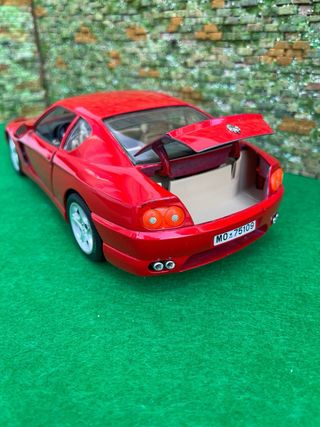 Ferrari 456 GT 1992 – Escala 1:18 Burago