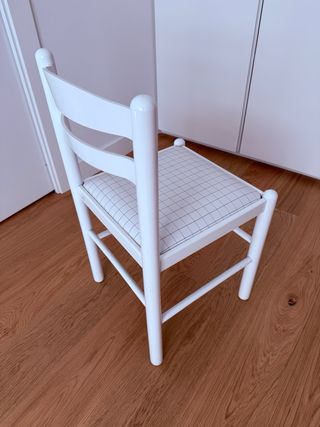 Silla Cancio madera y acrílico