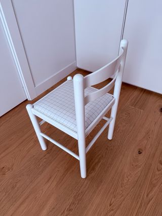 Silla Cancio madera y acrílico