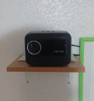 PROYECTOR DE VIDEO + PANTALLA DE 80 PULGADAS