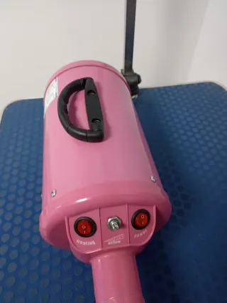 Se vende accesorios de peluquería canina