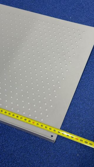 Baldas para armario Ikea beige metal