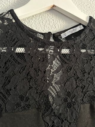 Vestido negro con encaje