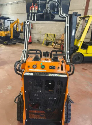 Minipala Cargadora de orugas nueva a estrenar