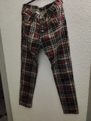 Pantalón de cuadros mujer