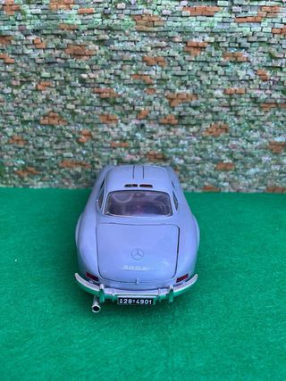 Mercedes-Benz 300 SL Roadster – 1954 – Escala 1:18