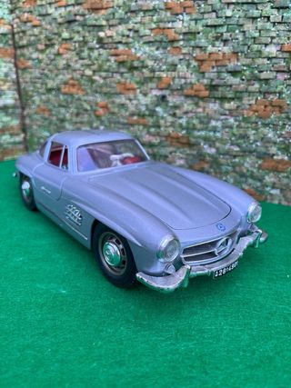 Mercedes-Benz 300 SL Roadster – 1954 – Escala 1:18