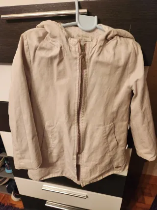 Gabardina Pili Carrera niña Talla 4