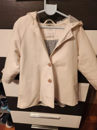 Gabardina Zara niña Talla 3/4