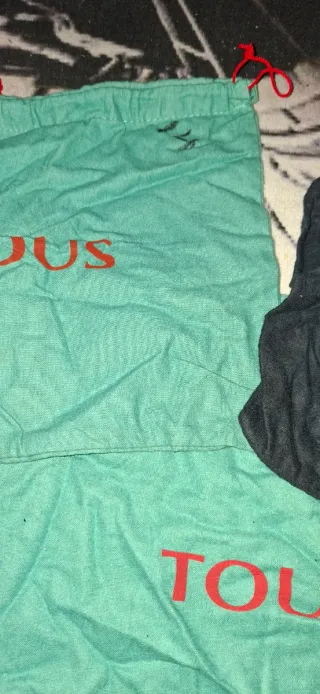 Bolsas de tela Tous (negras y grises)