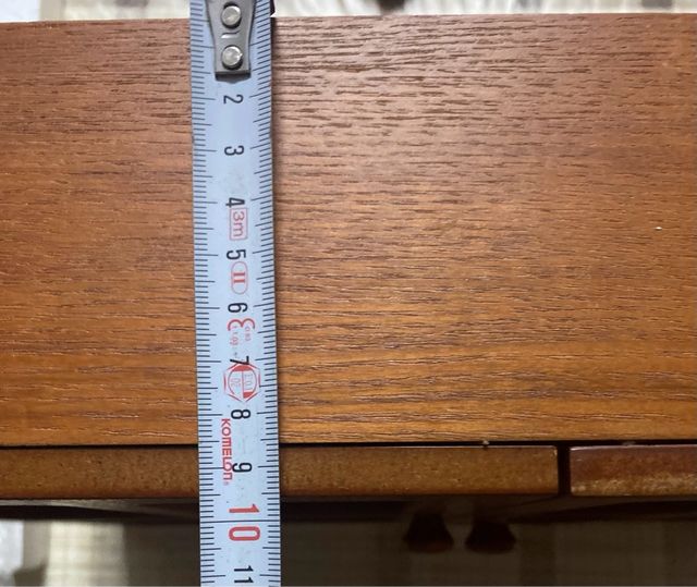 Vitrina expositora de madera