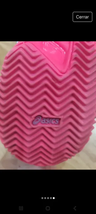 Zapatillas padel  ASICS rosas y moradas