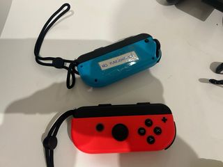 Nintendo Switch + Controller + Valigia + Fifa 19 e 22