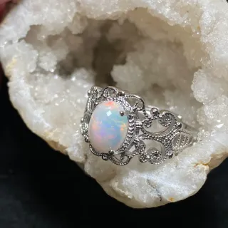 Anillo de acero inoxidable con opalo natural