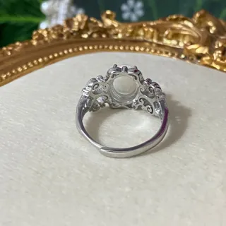 Anillo de acero inoxidable con opalo natural