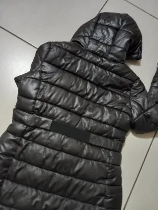 Piumino bambina nero con cappuccio