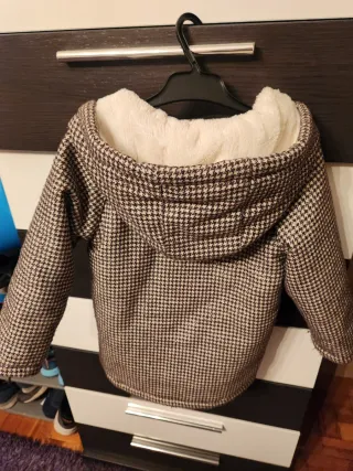 Abrigo niña Vertbaudet T.36 meses.