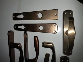 Set maniglie porte e finestre color bronzo