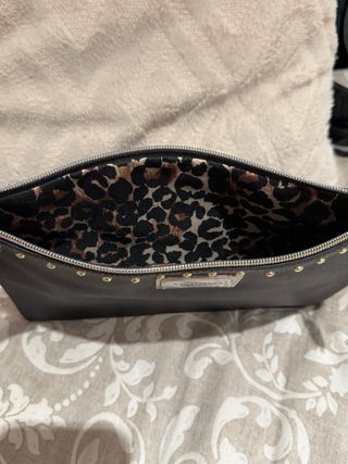 Cartera de mano Victoria's Secret Negra