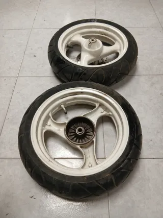 Llantas Aprilia SR 50 MK1