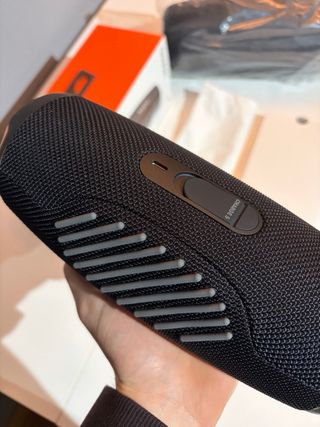 JBL Charge 5 Negro + Funda