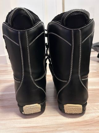 Botas de Snowboard Negras marca Tijuana