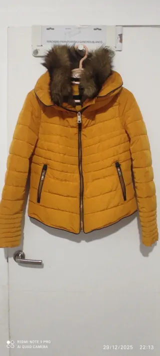 Abrigo Zara Amarillo Talla M