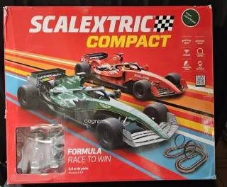 Scalextric Compact Formula Race to Win